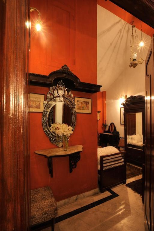 The Red House Bed and Breakfast Ooty Rum bild